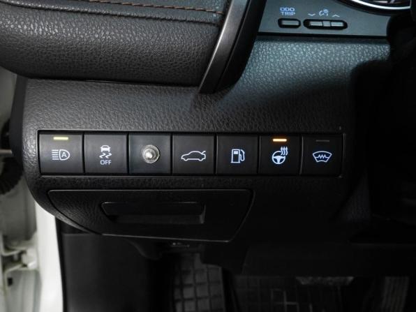 Toyota Camry VIII (XV70) с пробегом 2018 года, цена 3 074 000 рублей, 67196 км, седан, Автокод Объявления