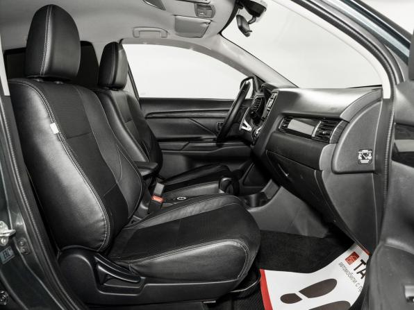 Mitsubishi Outlander III Рестайлинг 2 с пробегом 2016 года, цена 1 920 000 рублей, 118957 км, внедорожник, Автокод Объявления
