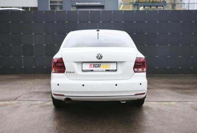 Volkswagen Polo V Рестайлинг с пробегом 2017 года, цена 1 099 000 рублей, 153157 км, седан, Автокод Объявления