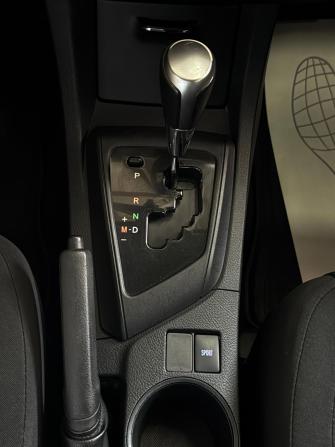 Toyota Corolla XI (E160 E170 E180) Рестайлинг 1 с пробегом 2016 года, цена 1 300 000 рублей, 215000 км, седан, Автокод Объявления