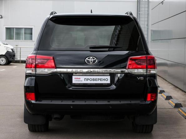 Toyota Land Cruiser 200 Series Рестайлинг 2 с пробегом 2017 года, цена 5 998 000 рублей, 233960 км, внедорожник, Автокод Объявления