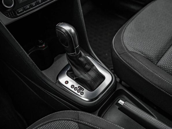 Volkswagen Polo V Рестайлинг с пробегом 2016 года, цена 927 000 рублей, 134035 км, седан, Автокод Объявления
