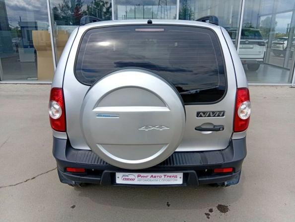 Chevrolet Niva I Рестайлинг с пробегом 2012 года, цена 590 000 рублей, 131269 км, внедорожник, Автокод Объявления