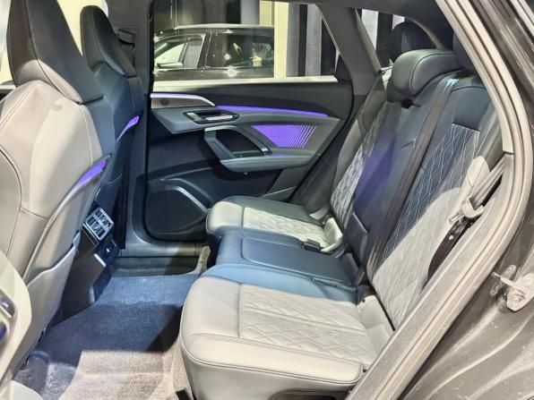 Audi Q5 III с пробегом 2025 года, цена 6 990 000 рублей, 10 км, внедорожник, Автокод Объявления