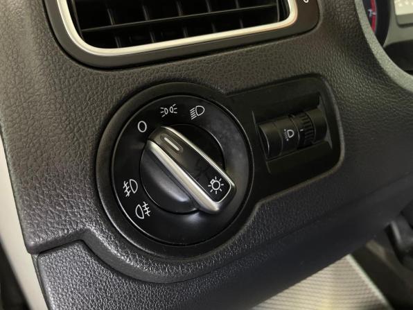 Volkswagen Polo V с пробегом 2014 года, цена 825 000 рублей, 182188 км, седан, Автокод Объявления