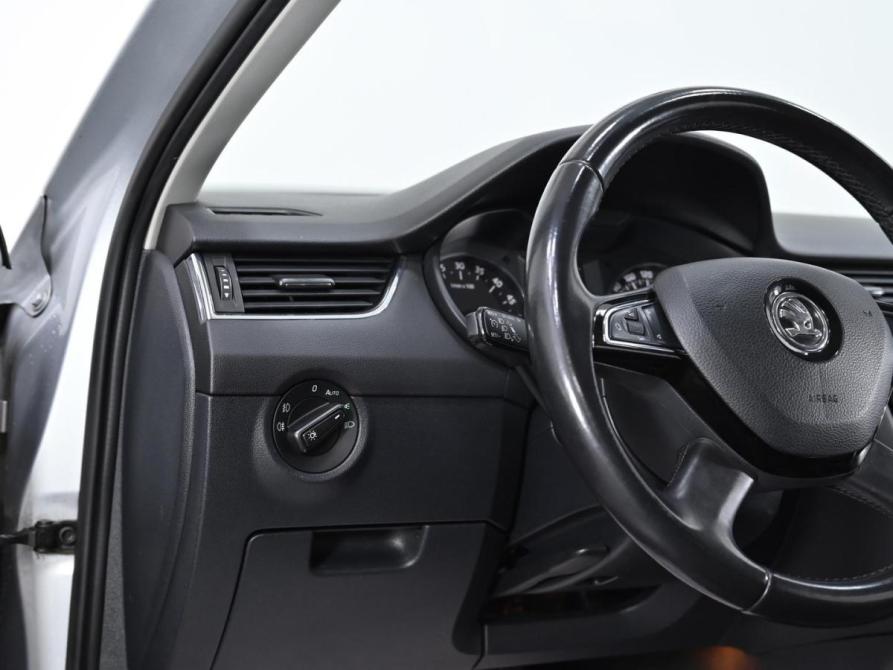 Skoda Octavia III (A7) Москва  - изображение 8