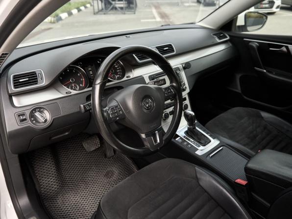 Volkswagen Passat B7 с пробегом 2013 года, цена 1 050 000 рублей, 233663 км, седан, Автокод Объявления