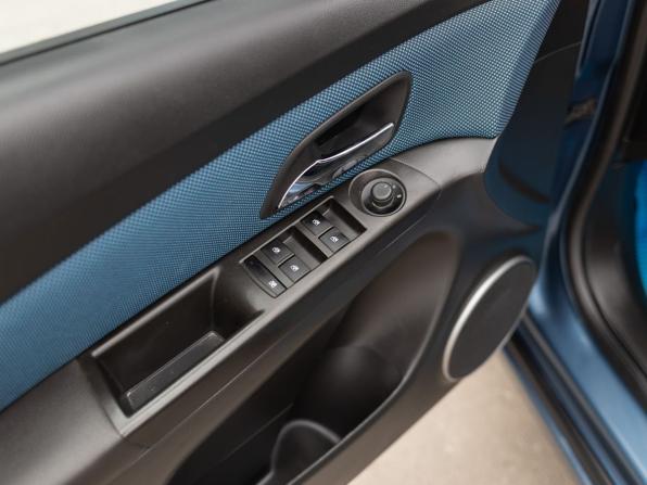 Chevrolet Cruze I Рестайлинг с пробегом 2013 года, цена 880 000 рублей, 115850 км, хэтчбек, Автокод Объявления