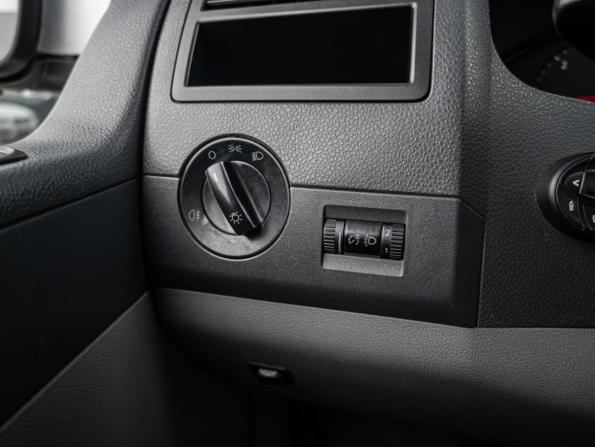 Volkswagen Caravelle T5 с пробегом 2005 года, цена 1 199 000 рублей, 256317 км, минивэн, Автокод Объявления
