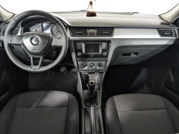 Skoda Rapid I с пробегом 2016 года, цена 699 900 рублей, 260000 км, лифтбек, Автокод Объявления