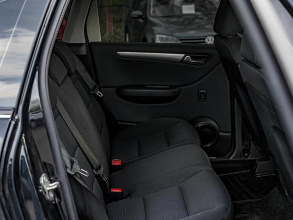 Mercedes-Benz B-Класс I (W245) Рестайлинг с пробегом 2011 года, цена 994 000 рублей, 65188 км, хэтчбек, Автокод Объявления
