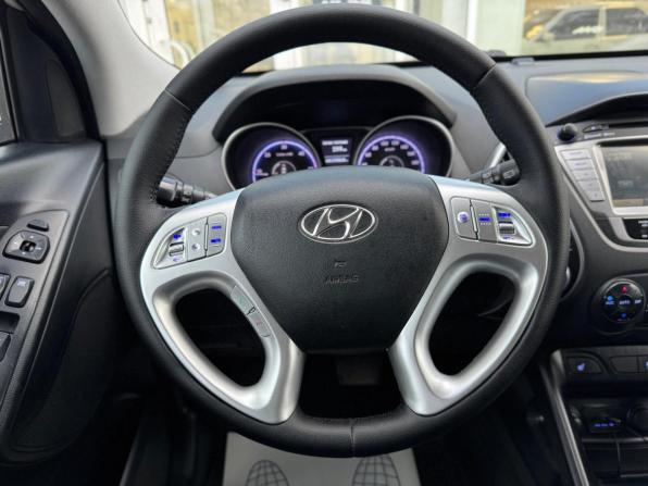 Hyundai ix35 I с пробегом 2011 года, цена 1 080 000 рублей, 298868 км, внедорожник, Автокод Объявления