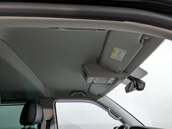 Volkswagen Multivan T6 Рестайлинг с пробегом 2021 года, цена 6 360 000 рублей, 97953 км, минивэн, Автокод Объявления