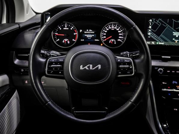 Kia Carnival IV с пробегом 2023 года, цена 4 400 000 рублей, 7547 км, минивэн, Автокод Объявления