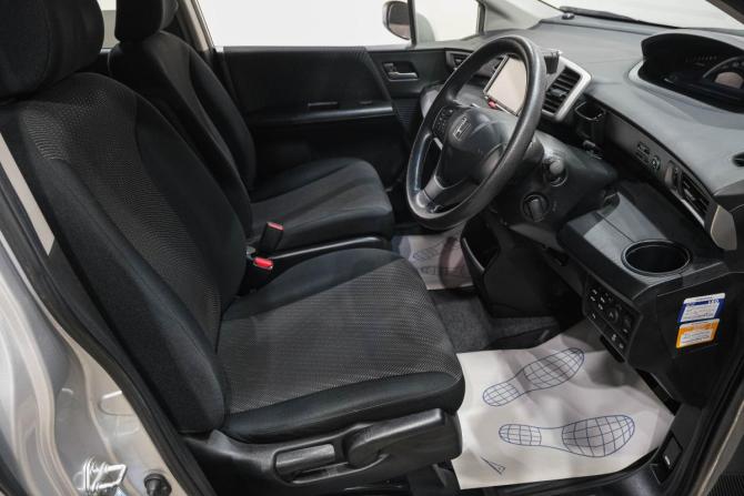 Honda Freed I Рестайлинг с пробегом 2013 года, цена 1 139 000 рублей, 201000 км, компактвэн, Автокод Объявления