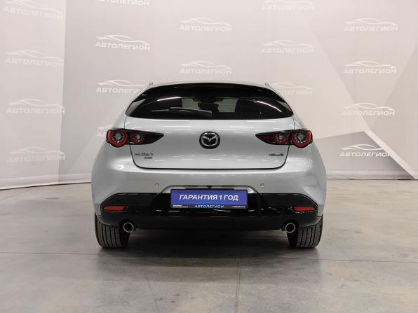 Mazda 3 IV (BP) с пробегом 2022 года, цена 1 785 000 рублей, 38397 км, хэтчбек, Автокод Объявления