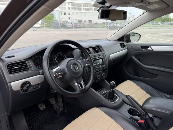 Volkswagen Jetta VI с пробегом 2012 года, цена 840 000 рублей, 241175 км, седан, Автокод Объявления