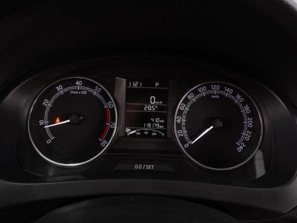 Skoda Rapid I Рестайлинг с пробегом 2019 года, цена 1 449 000 рублей, 119179 км, лифтбек, Автокод Объявления