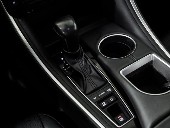 Toyota Avalon V с пробегом 2022 года, цена 3 699 000 рублей, 65124 км, седан, Автокод Объявления