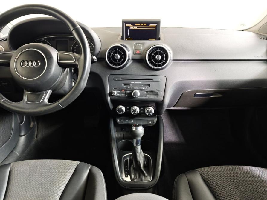 Audi A1 I (8X) Москва  - изображение 14