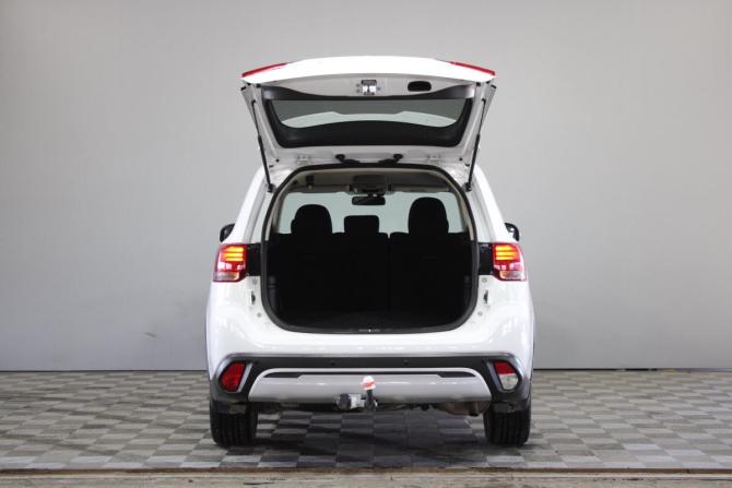 Mitsubishi Outlander III Рестайлинг 3 с пробегом 2021 года, цена 2 365 000 рублей, 127760 км, внедорожник, Автокод Объявления