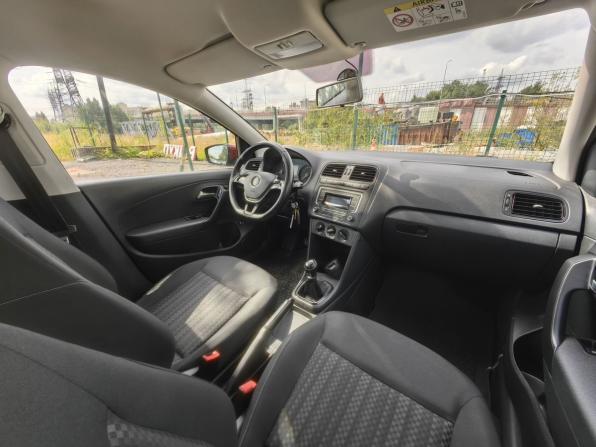 Volkswagen Polo V Рестайлинг с пробегом 2016 года, цена 839 000 рублей, 131000 км, седан, Автокод Объявления