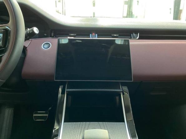 Land Rover Range Rover Evoque II Рестайлинг с пробегом 2025 года, цена 5 999 000 рублей, 39 км, внедорожник, Автокод Объявления