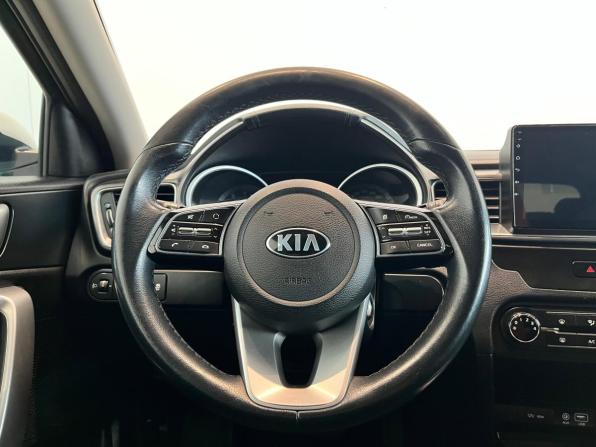 Kia Ceed III с пробегом 2019 года, цена 1 840 000 рублей, 93041 км, универсал, Автокод Объявления