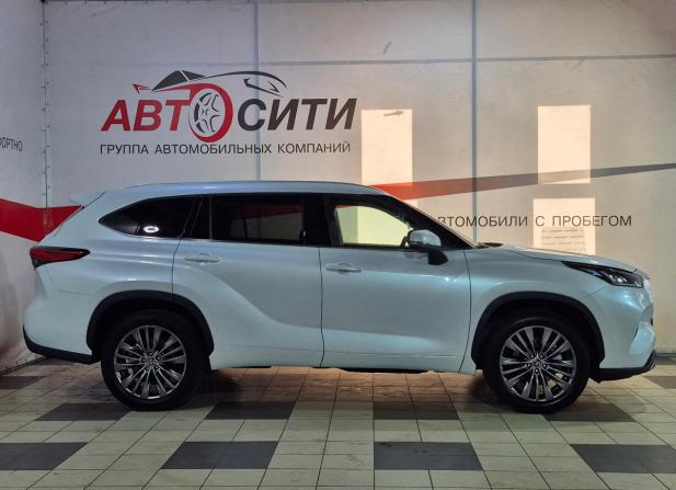 Toyota Highlander IV (XU70) с пробегом 2026 года, цена 5 700 000 рублей, 18 км, внедорожник, Автокод Объявления