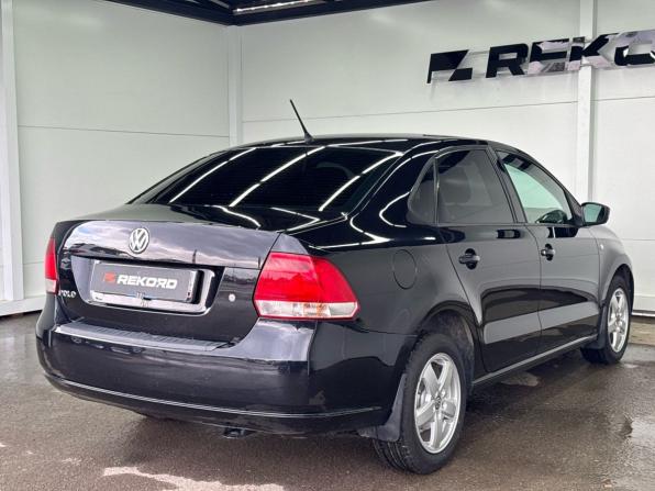 Volkswagen Polo V с пробегом 2014 года, цена 919 000 рублей, 165000 км, седан, Автокод Объявления