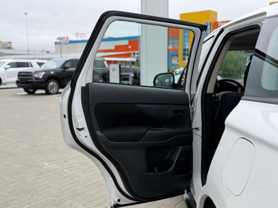 Mitsubishi Outlander III Сыктывкар  - изображение 12