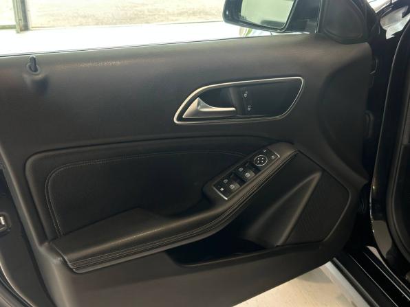 Mercedes-Benz GLA I (X156) с пробегом 2015 года, цена 2 287 000 рублей, 117859 км, внедорожник, Автокод Объявления