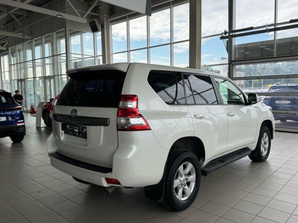 Toyota Land Cruiser Prado 150 Series Рестайлинг 1 с пробегом 2015 года, цена 3 295 000 рублей, 148233 км, внедорожник, Автокод Объявления