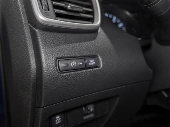 Nissan Qashqai II с пробегом 2018 года, цена 1 945 000 рублей, 123196 км, внедорожник, Автокод Объявления