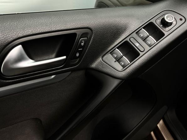 Volkswagen Tiguan I Рестайлинг с пробегом 2014 года, цена 1 245 000 рублей, 161305 км, внедорожник, Автокод Объявления