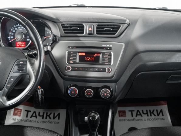 Kia Rio III Рестайлинг с пробегом 2017 года, цена 1 090 000 рублей, 52832 км, седан, Автокод Объявления