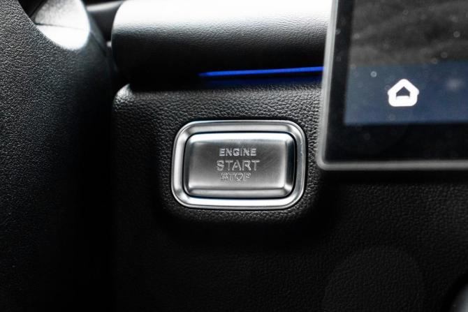 Новый Omoda C7 2026 года, цена 3 266 010 рублей, внедорожник, Автокод Объявления