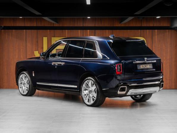 Rolls-Royce Cullinan I Рестайлинг с пробегом 2024 года, цена 57 292 000 рублей, 1876 км, внедорожник, Автокод Объявления