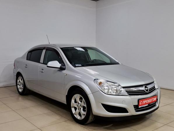 Opel Astra H Рестайлинг с пробегом 2011 года, цена 530 000 рублей, 202126 км, седан, Автокод Объявления