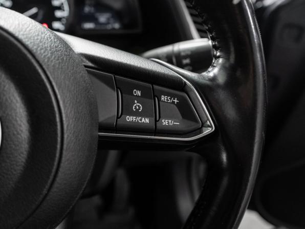Mazda Axela III Рестайлинг с пробегом 2018 года, цена 1 299 500 рублей, 95363 км, седан, Автокод Объявления