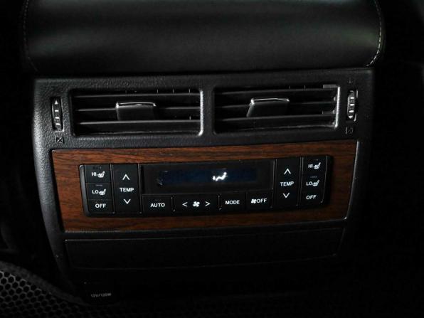 Toyota Land Cruiser 200 Series Рестайлинг 2 с пробегом 2019 года, цена 6 550 000 рублей, 309626 км, внедорожник, Автокод Объявления