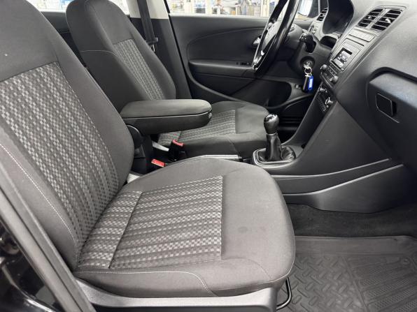 Volkswagen Polo V Рестайлинг с пробегом 2016 года, цена 1 190 000 рублей, 115687 км, седан, Автокод Объявления