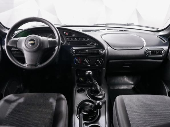 Chevrolet Niva I Рестайлинг с пробегом 2015 года, цена 631 000 рублей, 159000 км, внедорожник, Автокод Объявления