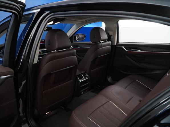 BMW 5 серии VII (G30/G31/G38) Рестайлинг с пробегом 2022 года, цена 4 649 999 рублей, 28339 км, седан, Автокод Объявления