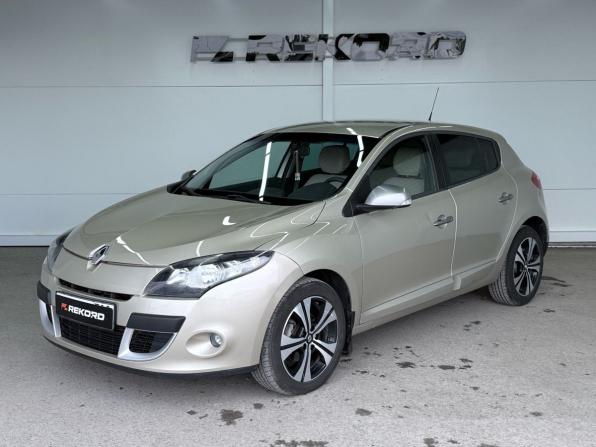 Renault Megane III с пробегом 2011 года, цена 829 000 рублей, 204832 км, хэтчбек, Автокод Объявления