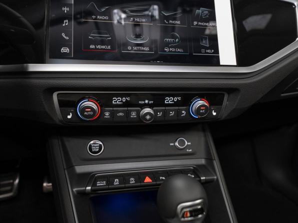 Audi Q3 II (F3) с пробегом 2025 года, цена 4 990 000 рублей, 17 км, внедорожник, Автокод Объявления