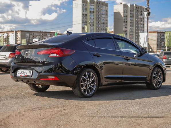 Hyundai Elantra VI (AD) с пробегом 2019 года, цена 1 399 000 рублей, 186300 км, седан, Автокод Объявления