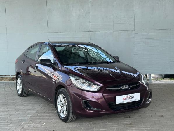 Hyundai Solaris I с пробегом 2012 года, цена 880 000 рублей, 91731 км, седан, Автокод Объявления
