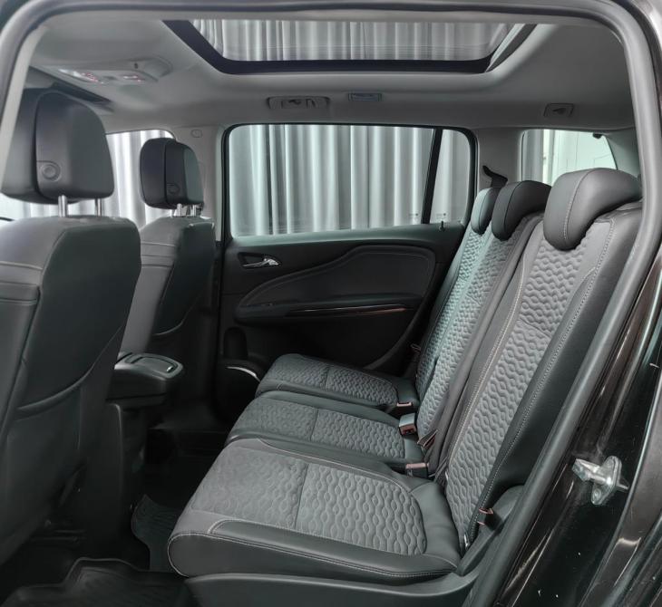 Opel Zafira C Москва  - изображение 11