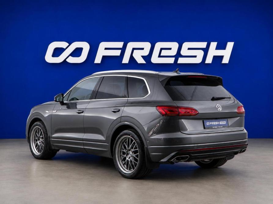 Volkswagen Touareg III Москва  - изображение 2